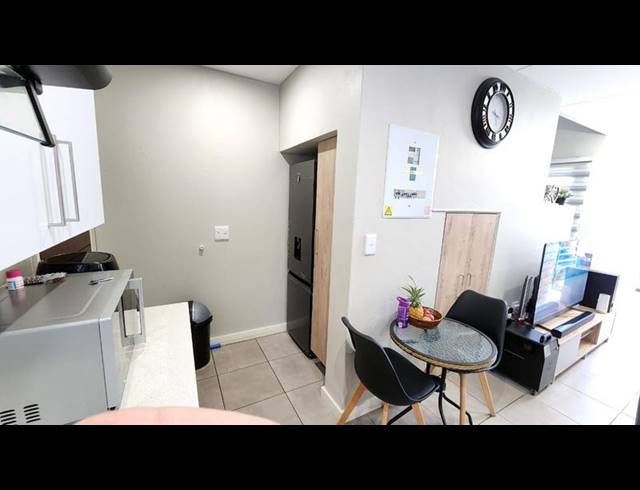 2 BEDROOM TOWNHOUSE FOR SALE IN ALBERTSDAL